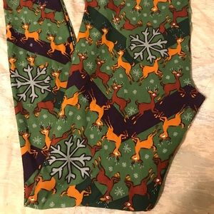 LuLaRoe Tall and Curvy Leggings